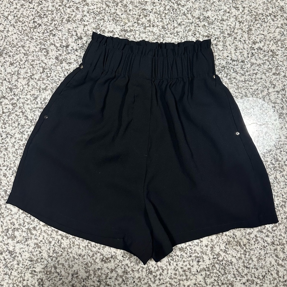 H&M High Waisted Black Formal Shorts
